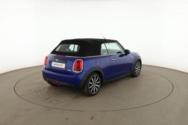 Mini Cabrio image 2