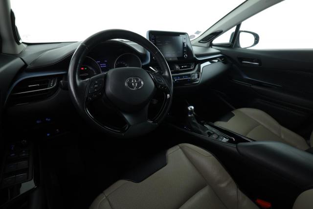 Toyota C-Hr image 2