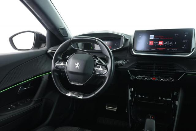 Peugeot 2008 image 8