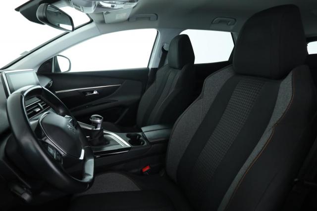Peugeot 3008 image 3