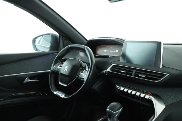 Peugeot 5008 image 1