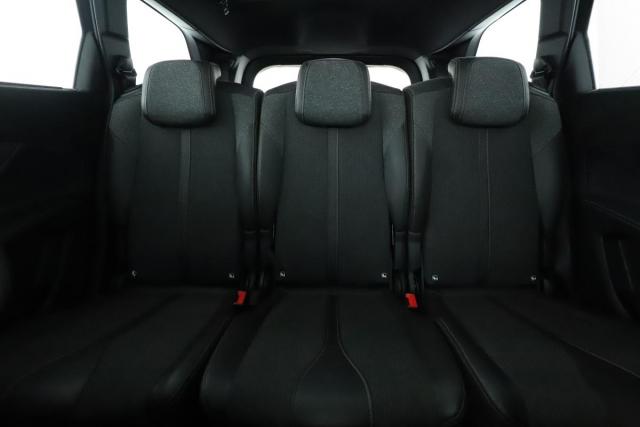 Peugeot 5008 image 4