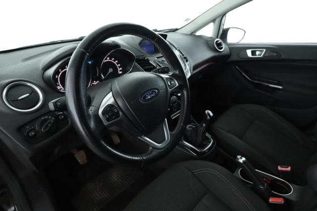 Ford Fiesta image 3