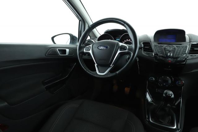 Ford Fiesta image 4