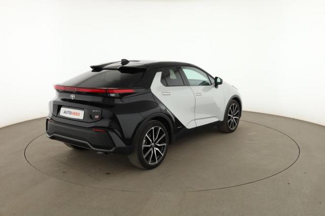 Toyota C-Hr image 5