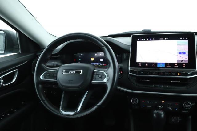 Jeep Compass image 9