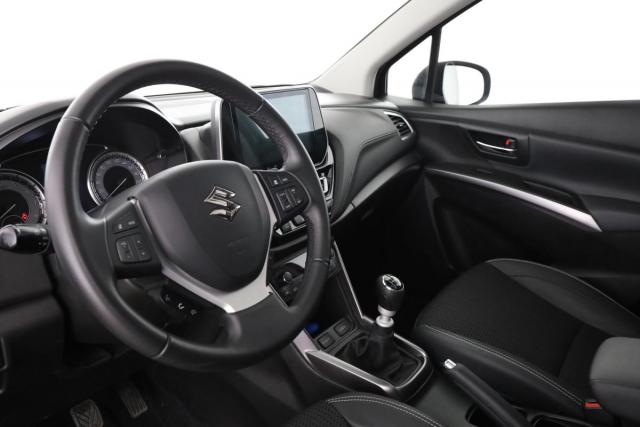 Suzuki S-Cross image 9