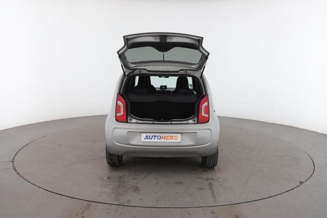 Volkswagen Up! image 7
