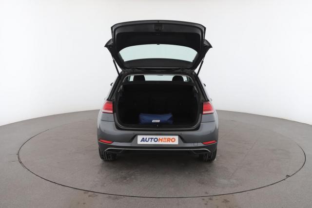 Volkswagen Golf image 4