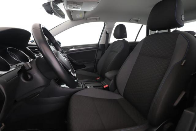 Volkswagen Golf image 5