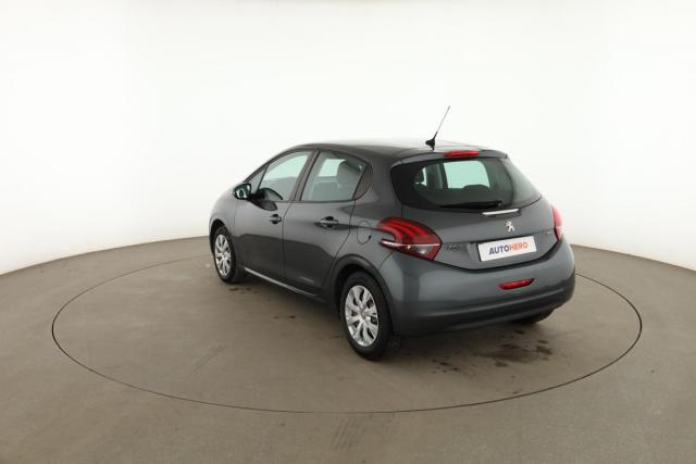 Peugeot 208 image 3