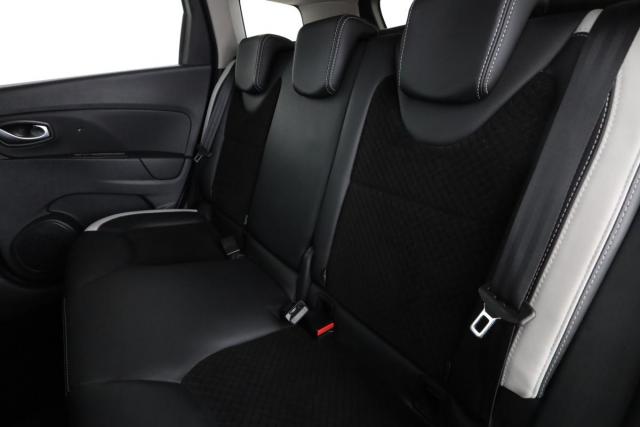 Renault Clio Estate image 5