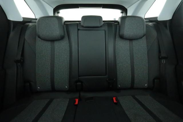 Peugeot 3008 image 2