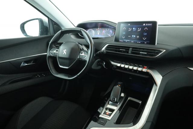 Peugeot 3008 image 1