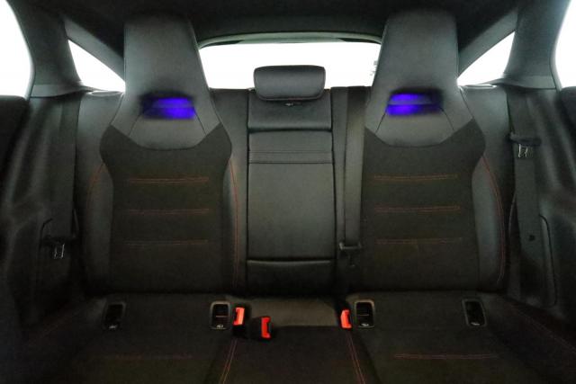 Mercedes Benz Cla Shooting Brake image 2