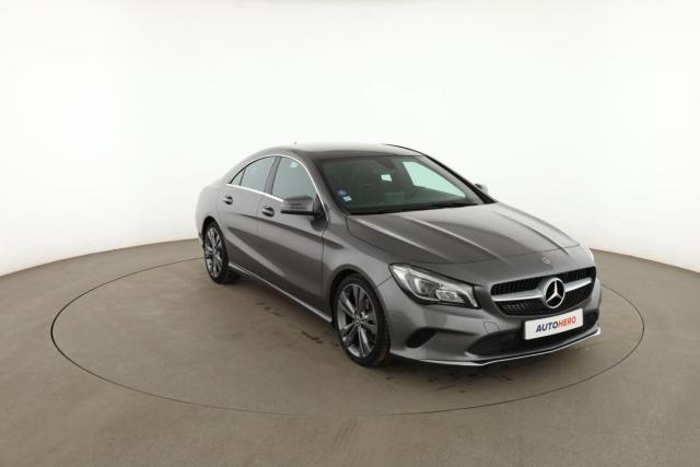 Mercedes Benz Cla image 8