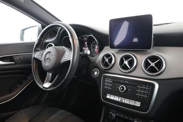 Mercedes Benz Cla image 1