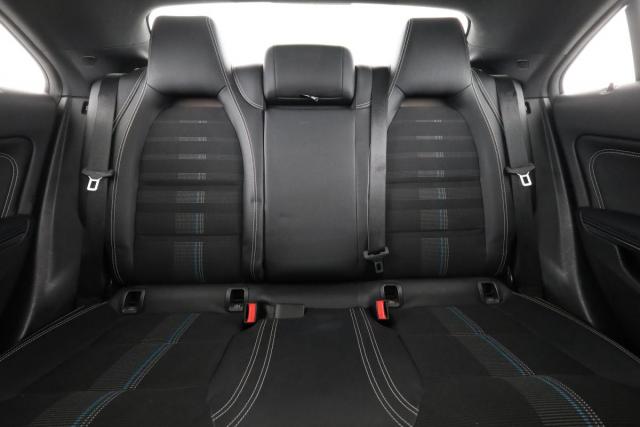 Mercedes Benz Cla image 2