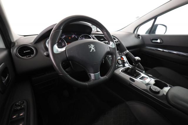 Peugeot 3008 image 2
