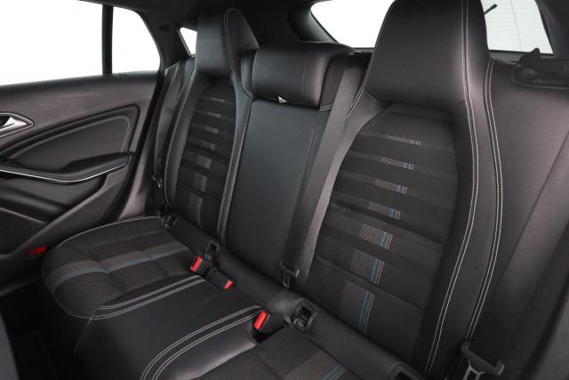 Mercedes Benz Cla Shooting Brake image 6