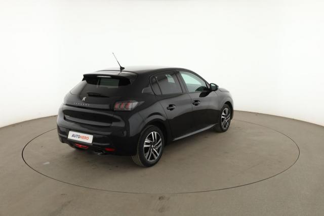 Peugeot 208 image 6