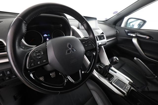 Mitsubishi Eclipse Cross image 2