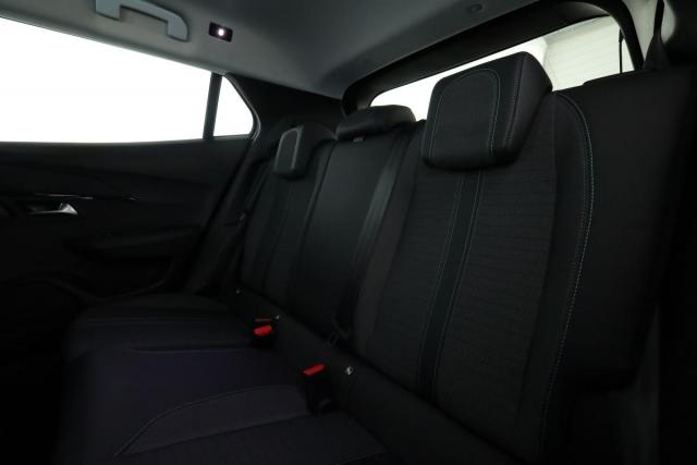Peugeot 2008 image 5
