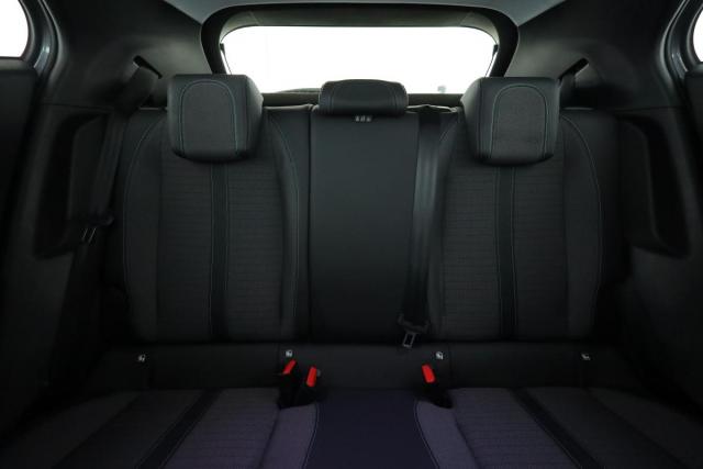 Peugeot 2008 image 9