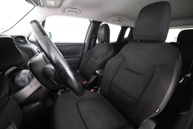 Jeep Renegade image 4