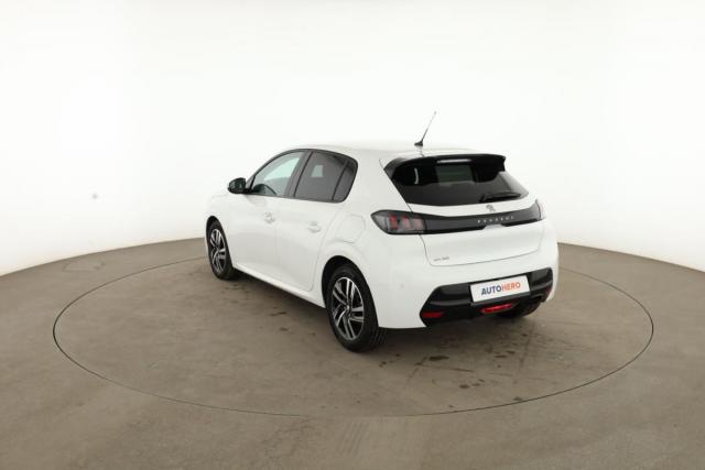 Peugeot 208 image 2