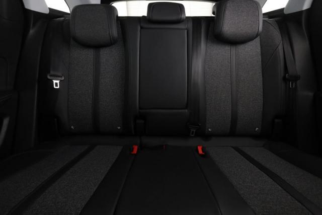 Peugeot 3008 image 8