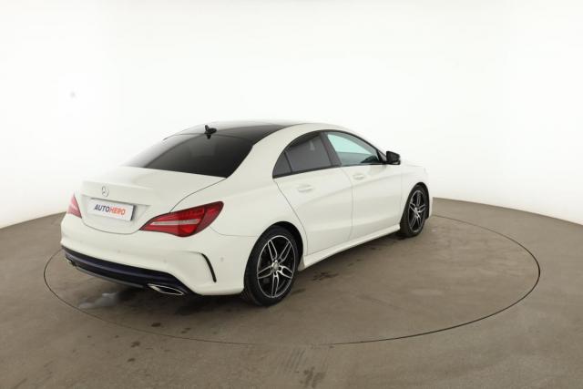 Mercedes Benz Cla image 7