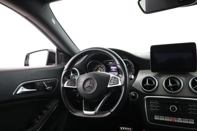 Mercedes Benz Cla image 6