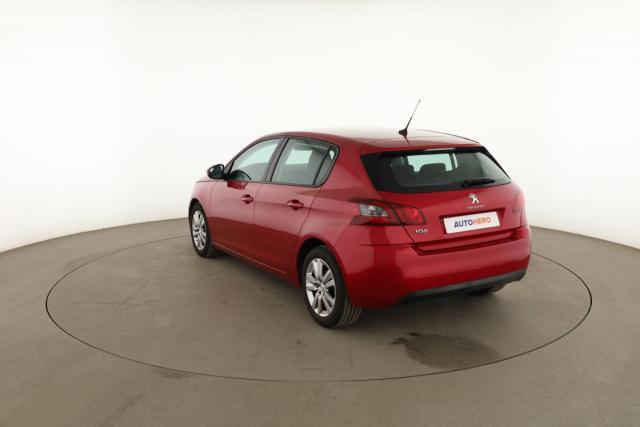 Peugeot 308 image 8