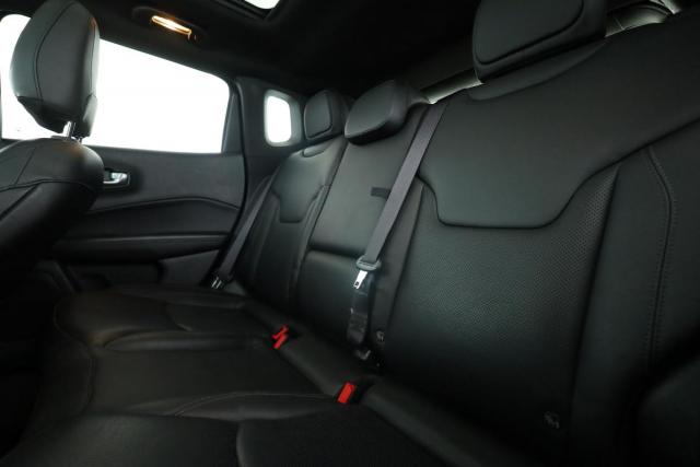 Jeep Compass image 2