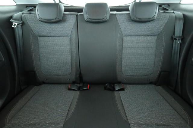 Opel Crossland image 9