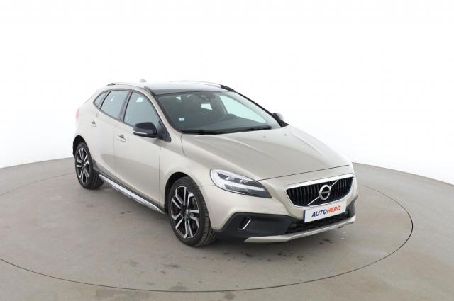 Volvo V40 Cross Country image 9