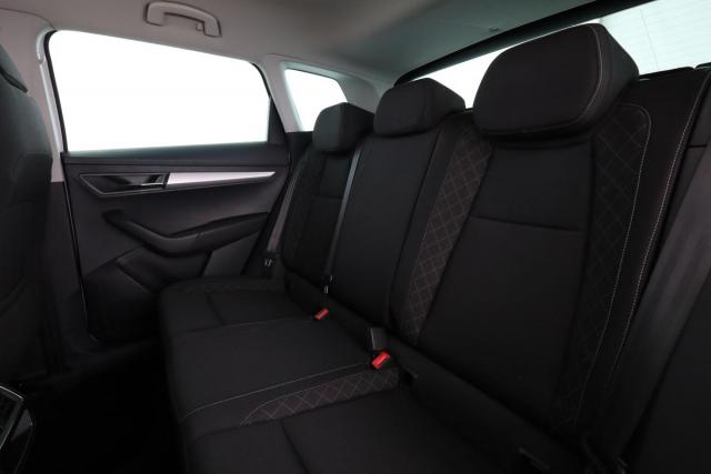 Skoda Karoq image 4