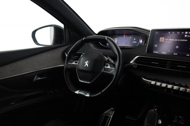 Peugeot 5008 image 1