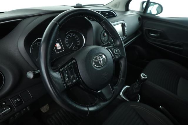 Toyota Yaris image 9