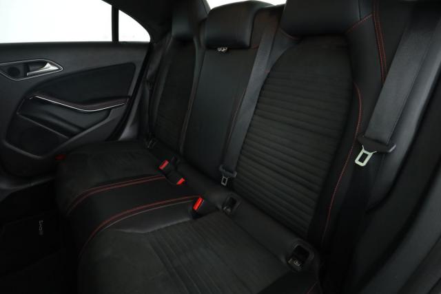Mercedes Benz Cla image 2