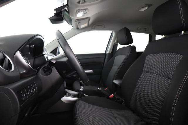 Suzuki Vitara image 7