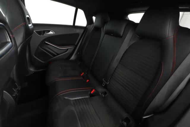 Mercedes Benz Cla Shooting Brake image 4