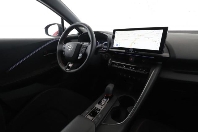 Toyota C-Hr image 1