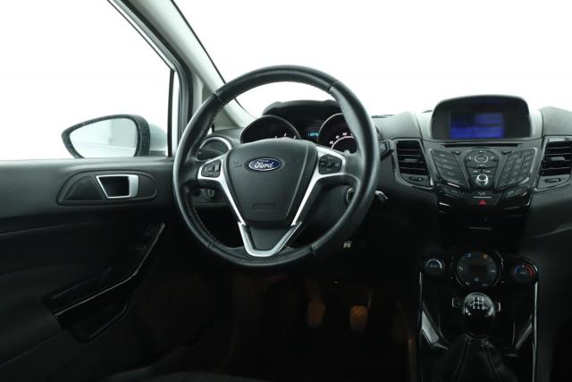 Ford Fiesta image 5