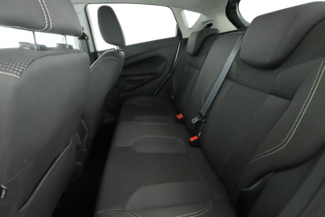 Ford Fiesta image 8