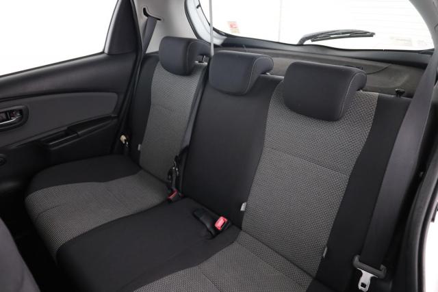 Toyota Yaris image 6