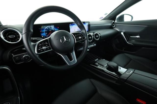 Mercedes Benz Cla Shooting Brake image 8