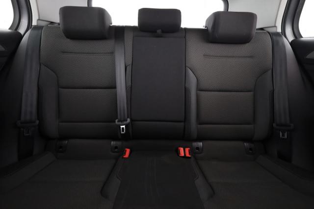 Volkswagen Golf image 5