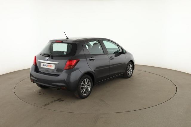 Toyota Yaris image 2